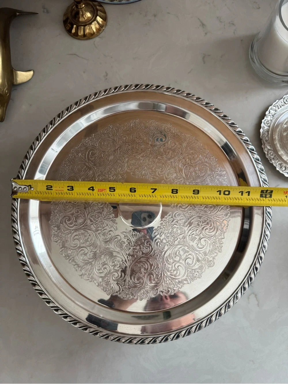 Vintage WM Rogers Silverplated Cake Stand Approx. 12.25” In Diameter X 3.5” Tall